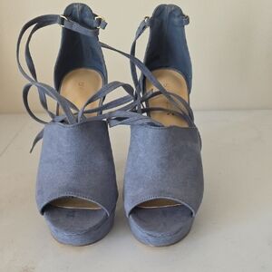 Shoe Dazzle Blue Platform Heels